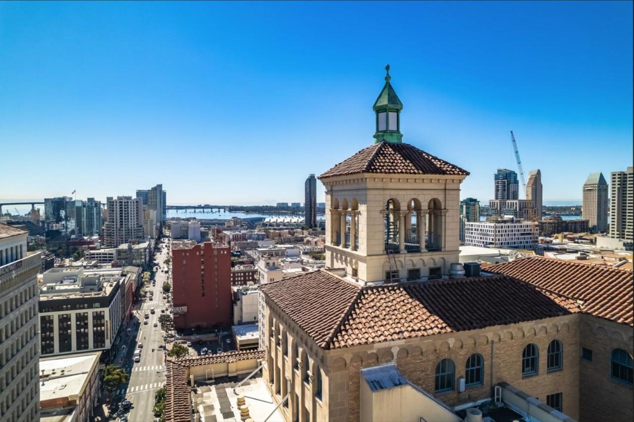 Courtyard By Marriott San Diego Downtown Экстерьер фото