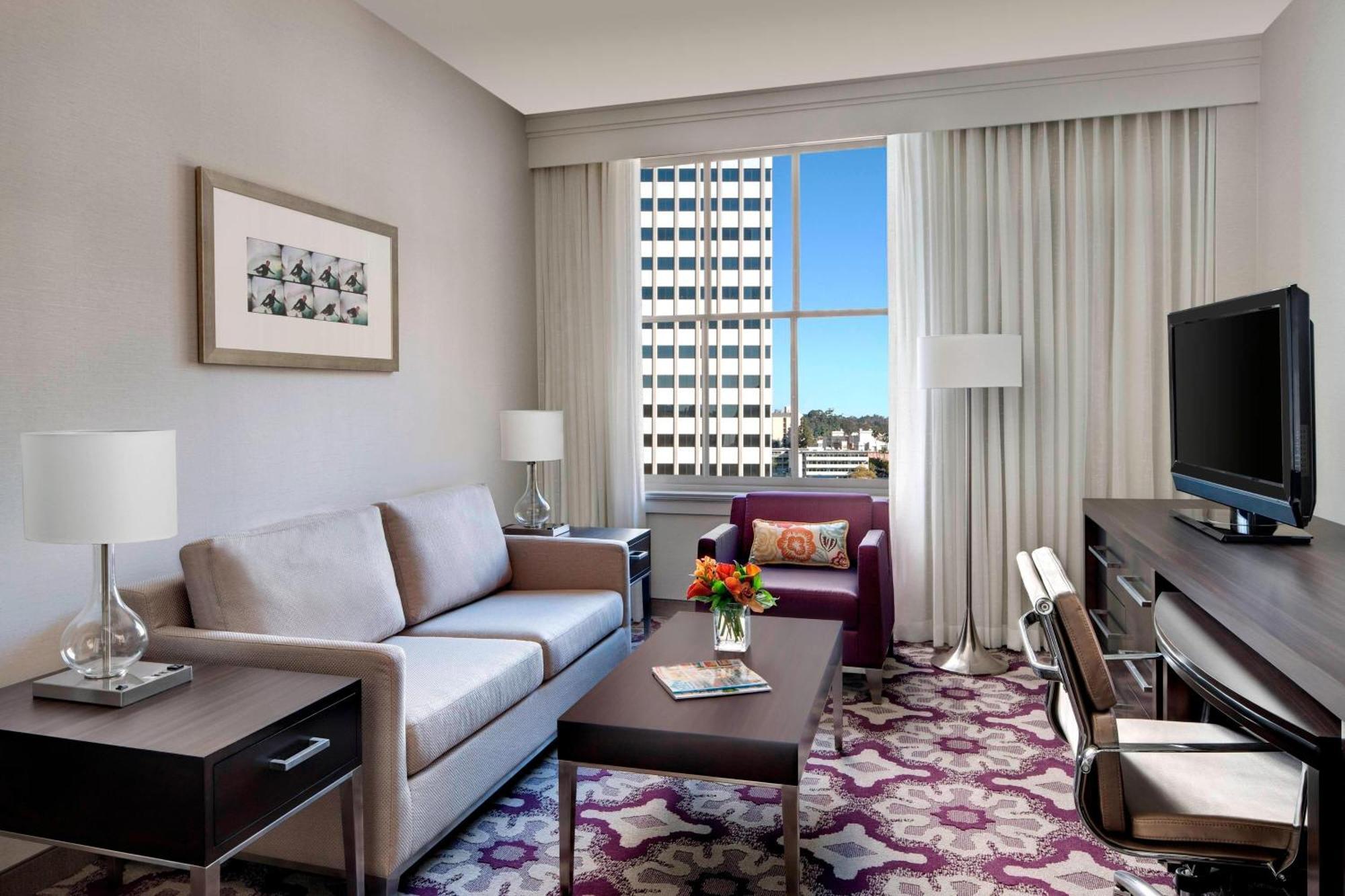 Courtyard By Marriott San Diego Downtown Экстерьер фото